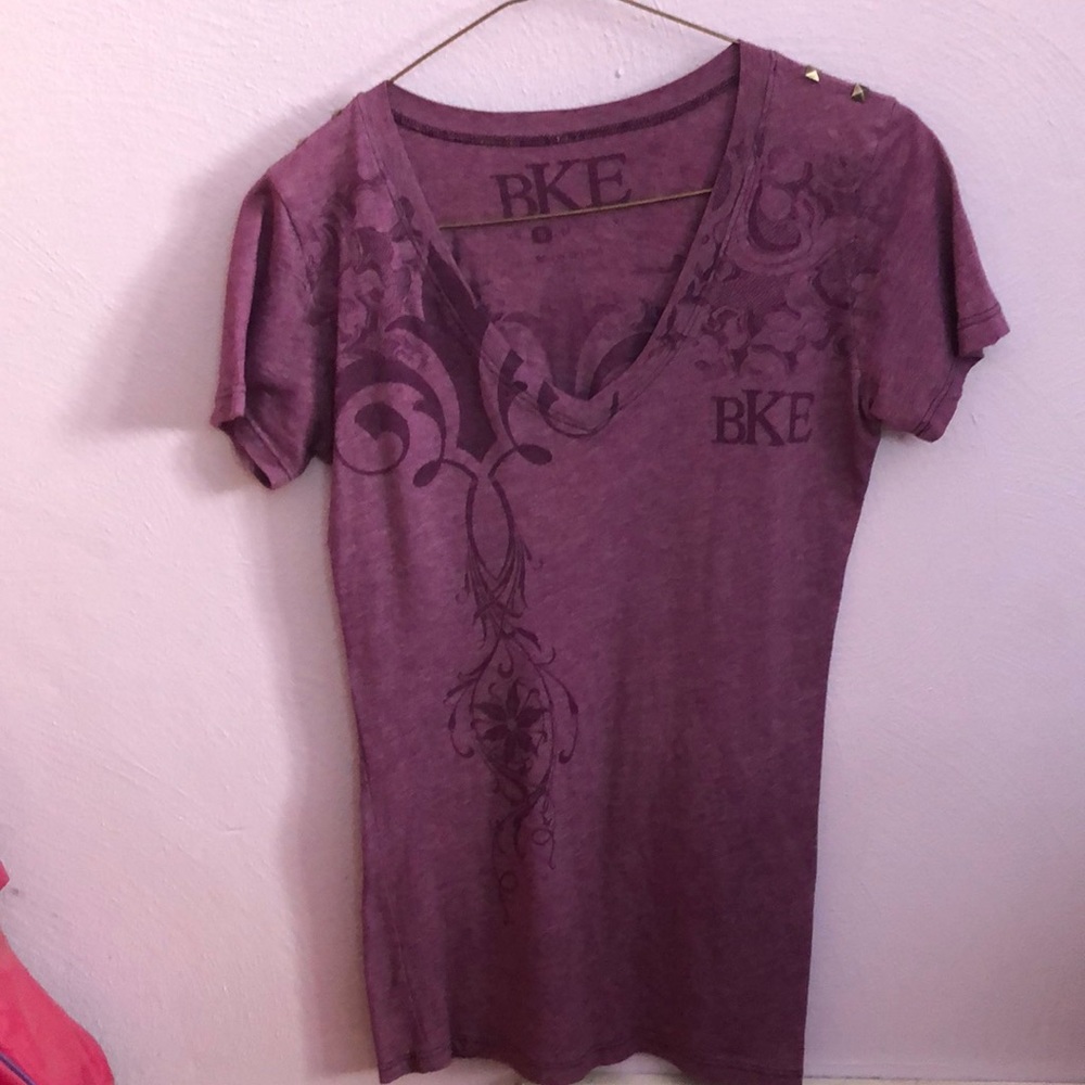 BKE V Neck T-shirt
